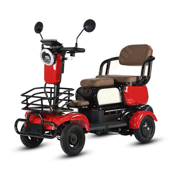 Four-Wheeled Electric Leisure Vehicle